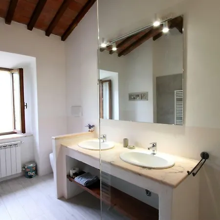 La Casa Nel Borgo Monticchiello